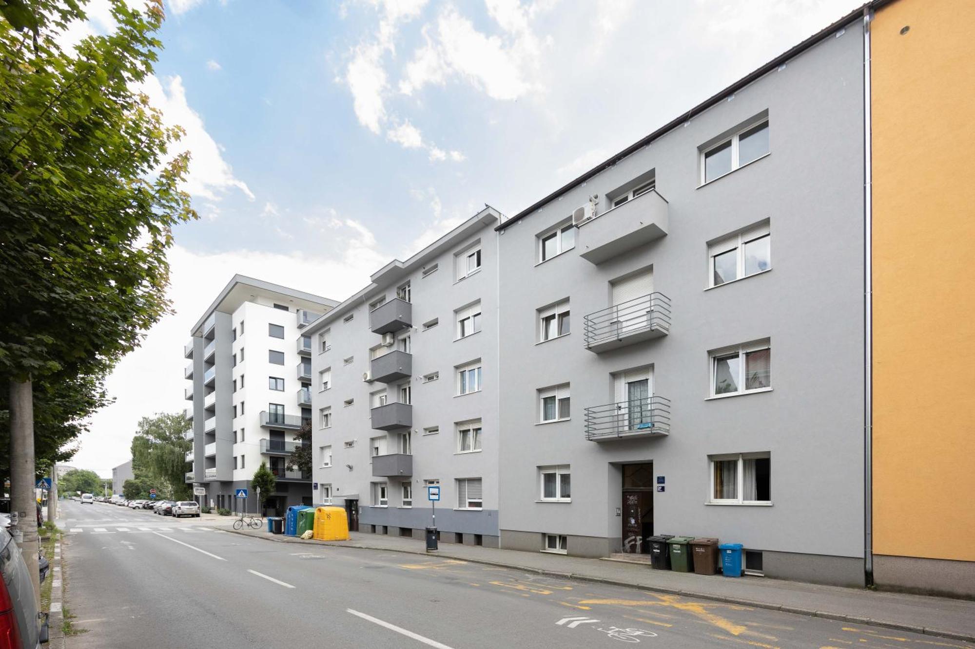 Апартаменты Bright And Modern Studio Near City Center Загреб Экстерьер фото